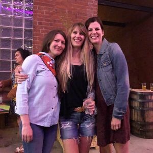 Meet your Posher, Cara